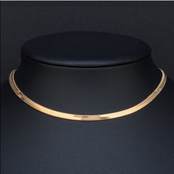 Gold Choker - Picture 2 of 8